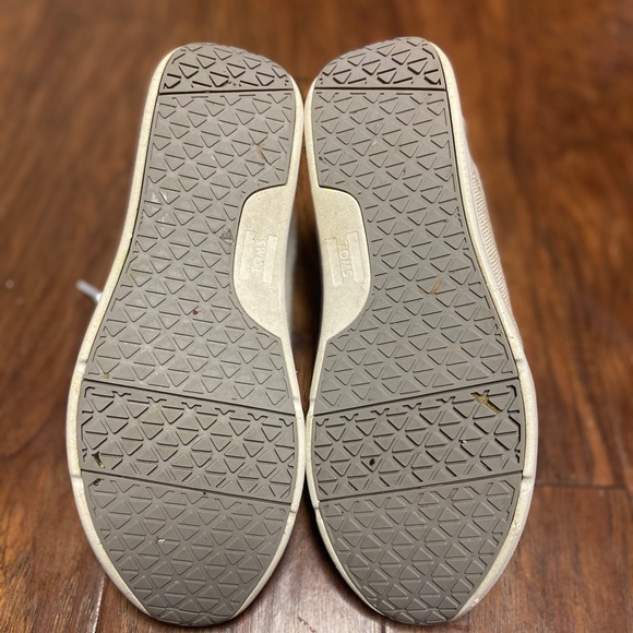 Tom’s sneakers - Picture 4 of 4